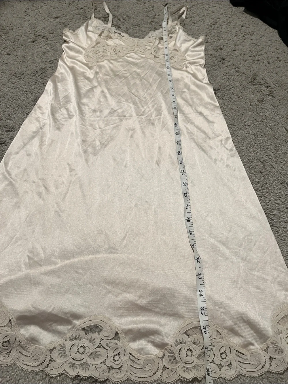 Vintage Vanity Fair Cream Lace-Trim Slip Dress Nightgown Feminine Cottagecore - Picture 10 of 10